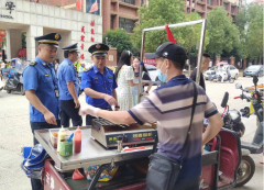 衡南城管：整治校园周边环境 全力保驾护航高考