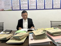 祁东县白地市镇中心学校开展教学常规检查活动
