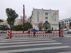 护学岗的“那面旗帜”