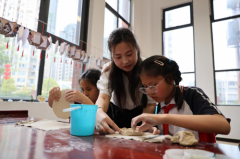 衡山县城北小学： 非遗手工寄哀思 红色传承润童心