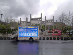 重拳整治停车乱象，多管齐下优化交通秩序
