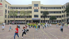 居安思危 防患未然 ——泉峰街道中心学校成功举行2025年秋季应急疏散演练